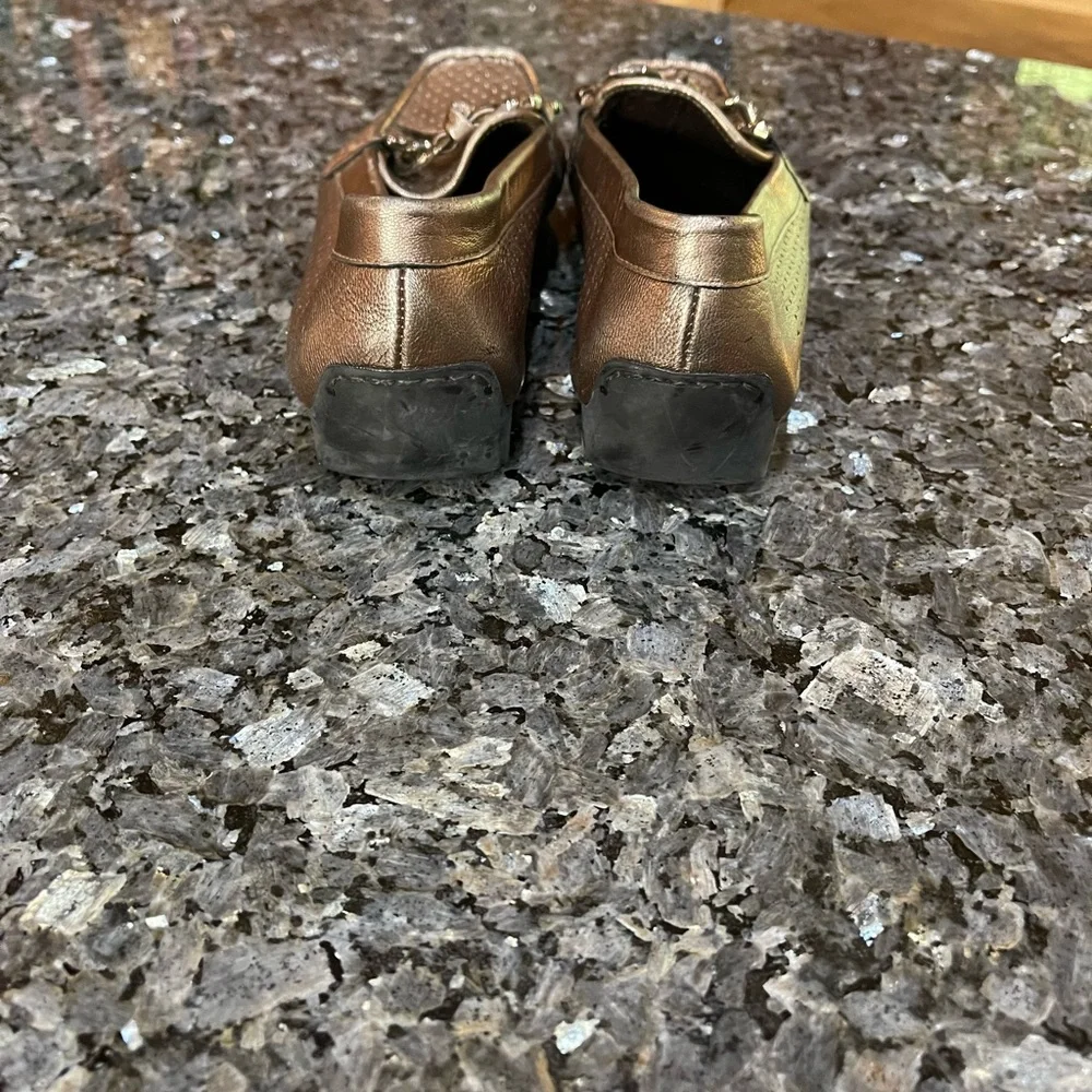 Stuart Weitzman Perforated Pewter/Bronze Leather Loafers/Flats Size 7